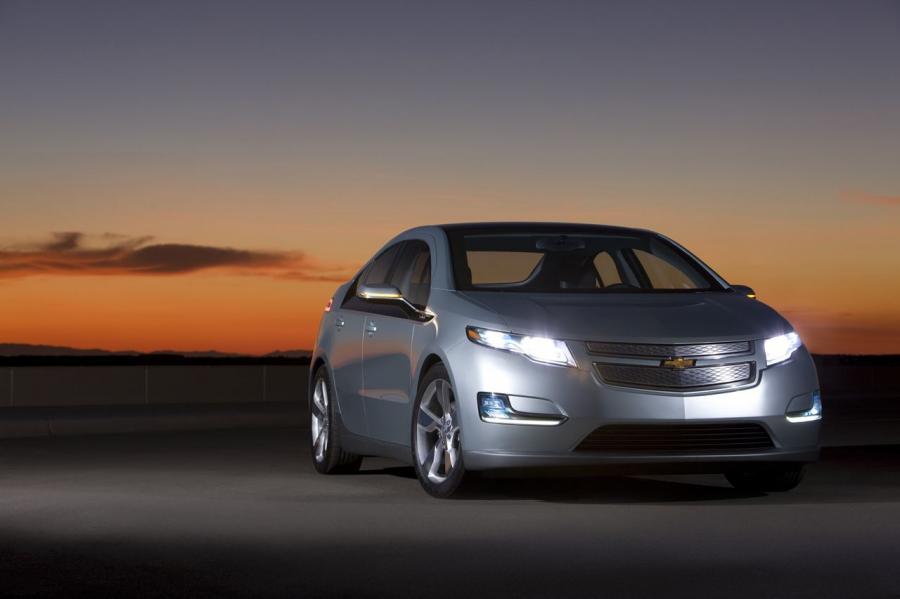  Chevrolet Volt 2011 года  (фото 30 из 356)